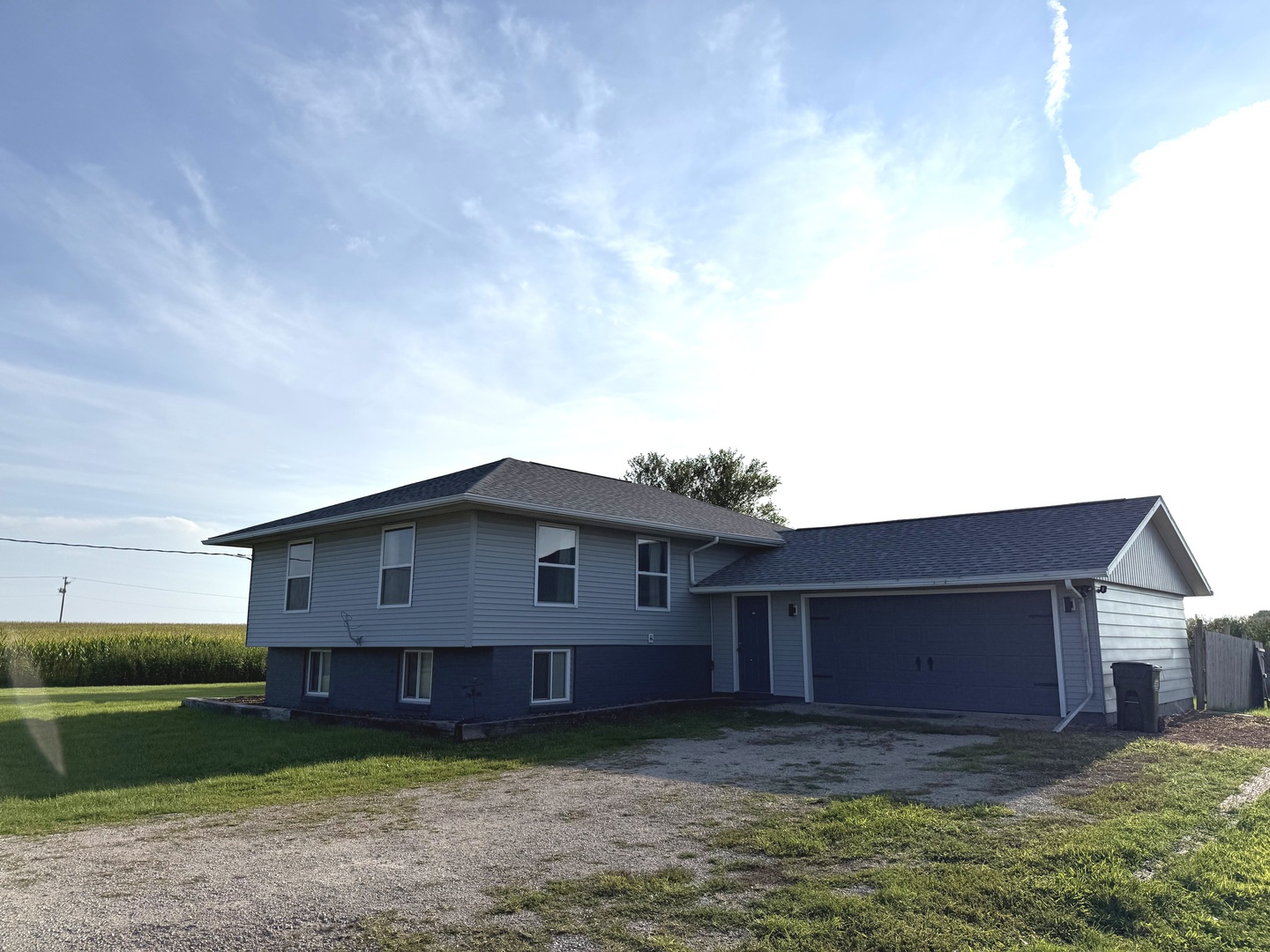 909 Harmon Road Property Photo 4