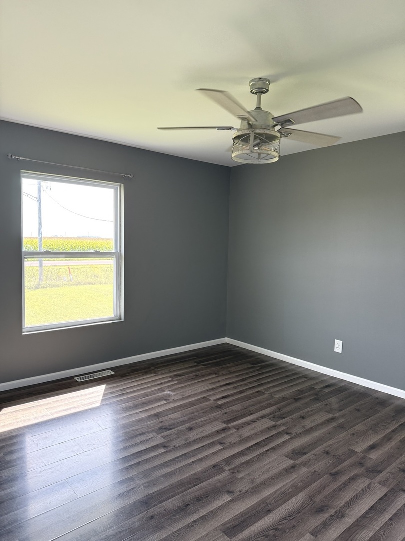 909 Harmon Road Property Photo 14