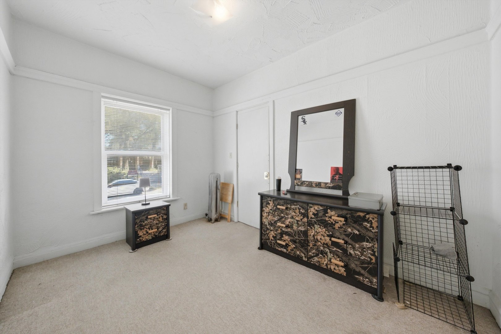 955 E 61st Street 1 Property Photo 8