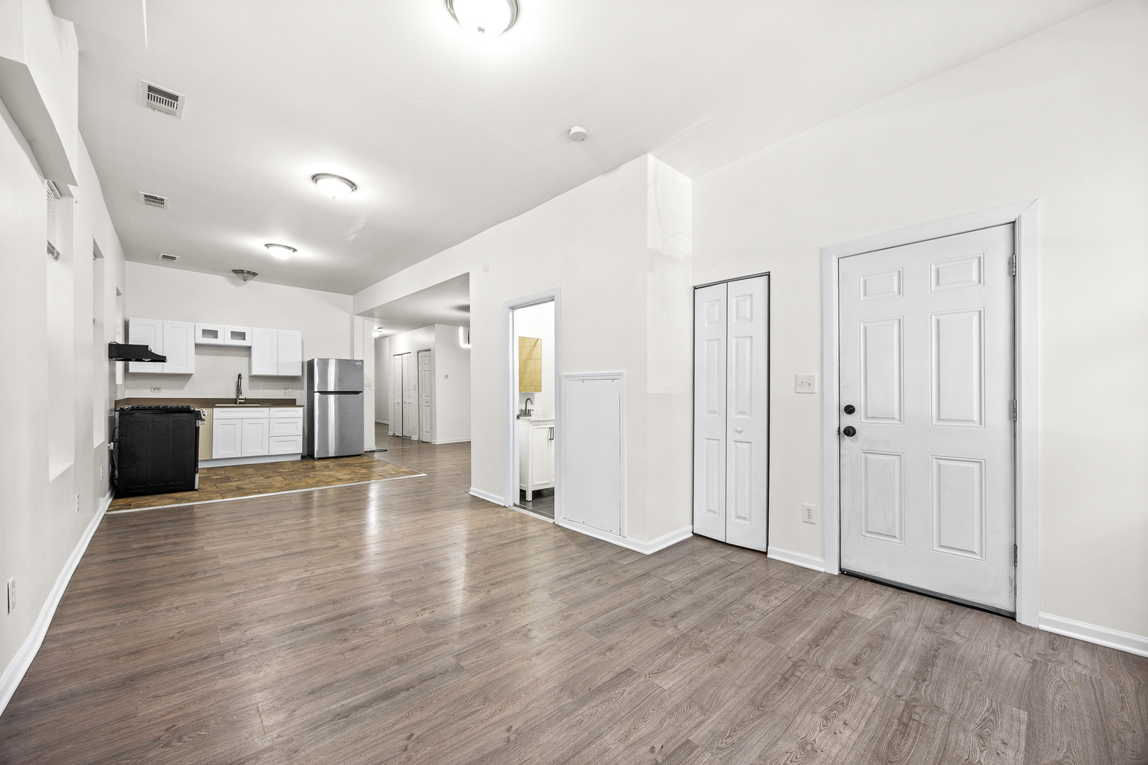 1527 W 18th Place Property Photo 16
