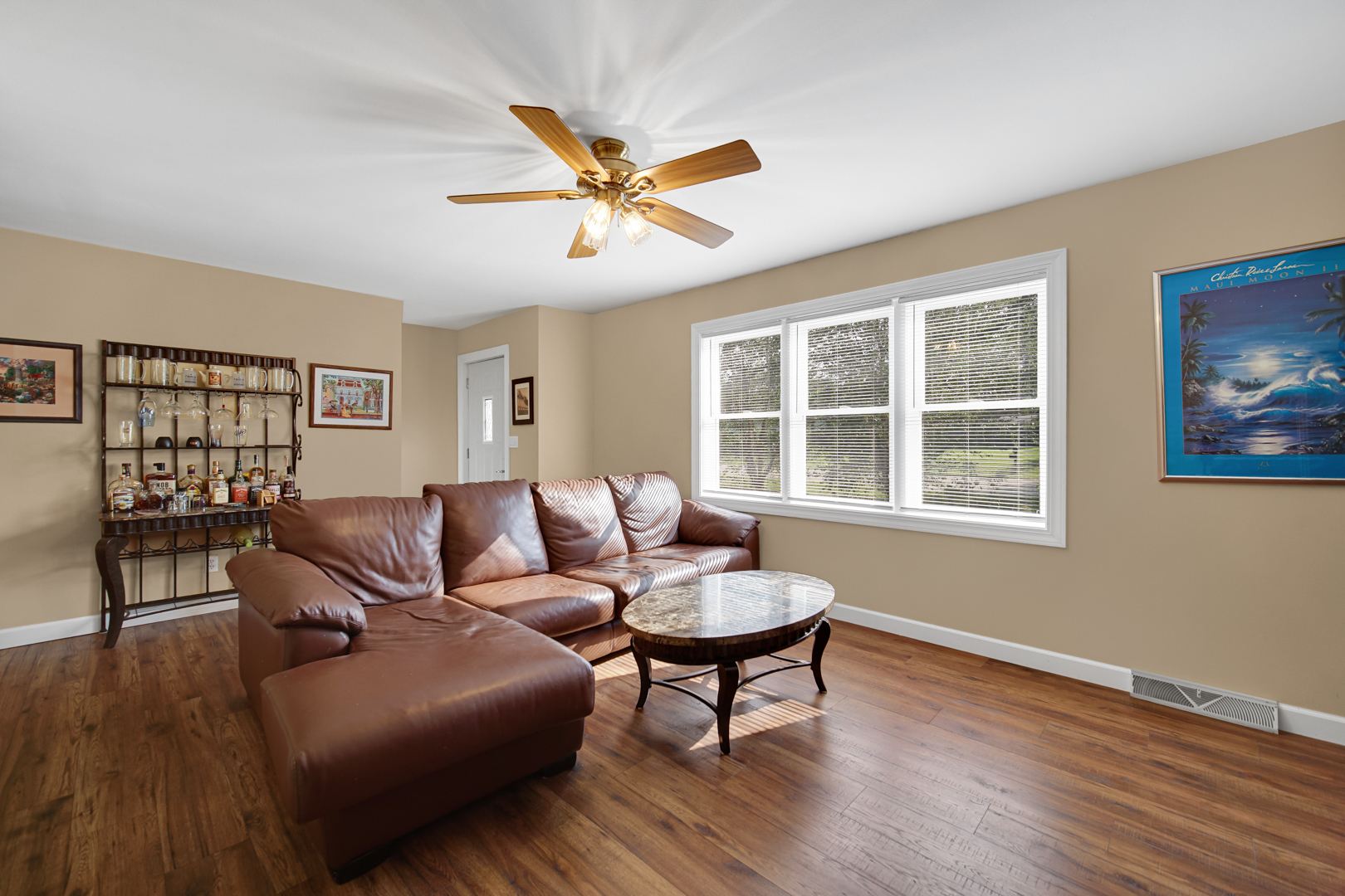 112 Cass Street Property Photo 4