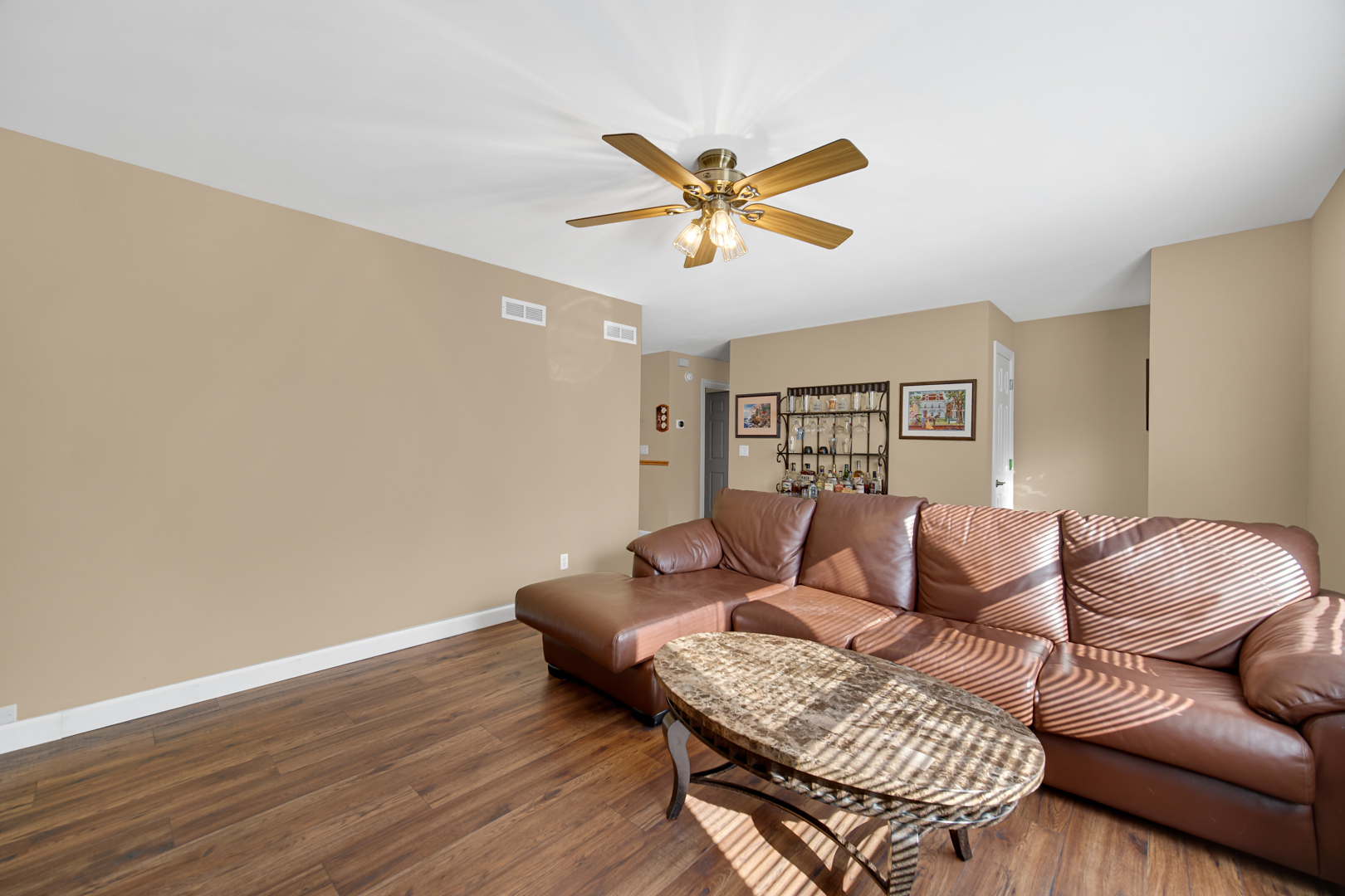 112 Cass Street Property Photo 5