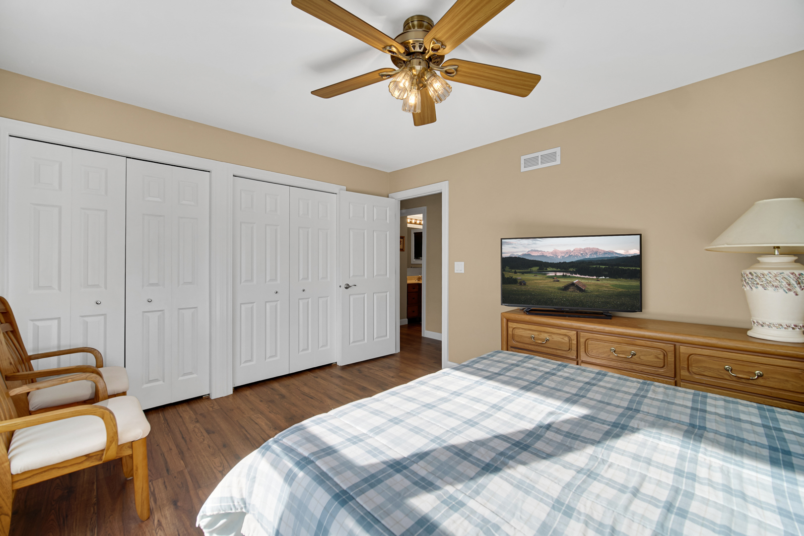112 Cass Street Property Photo 12