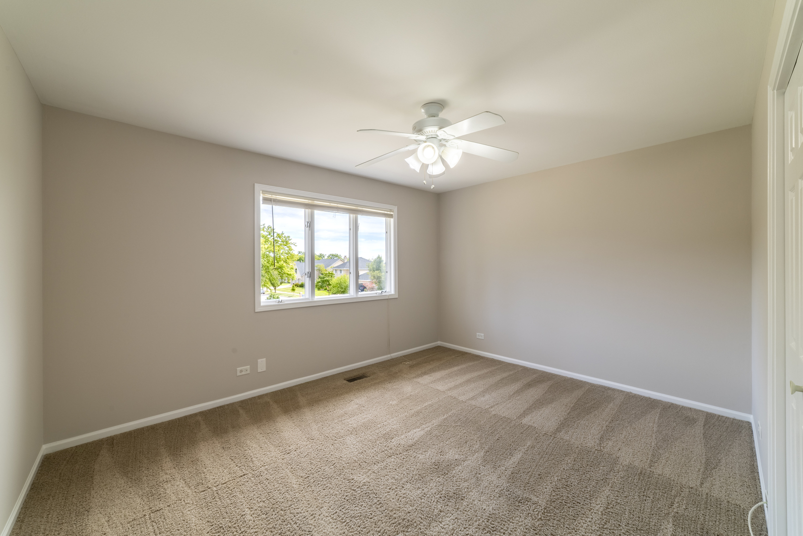 200 N Maple Street Property Photo 37