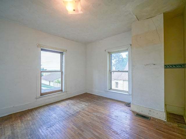 904 N Third Street Property Photo 4