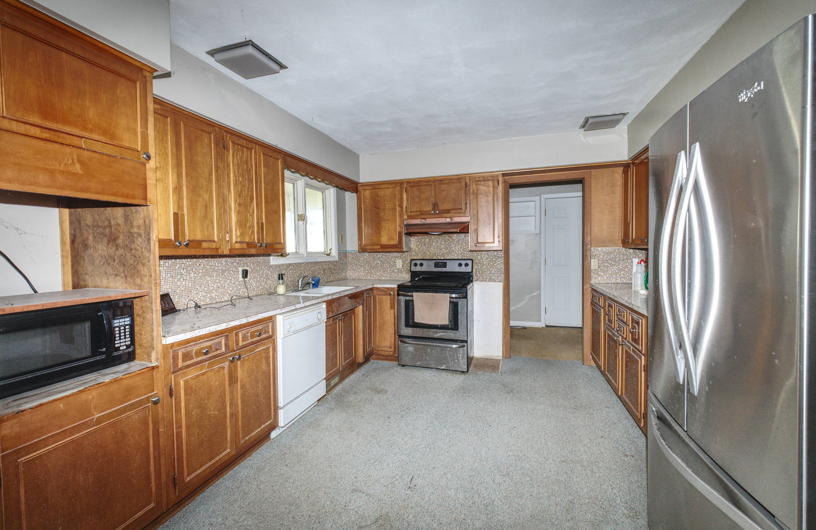 3114 S Rush Creek Road Property Photo 10