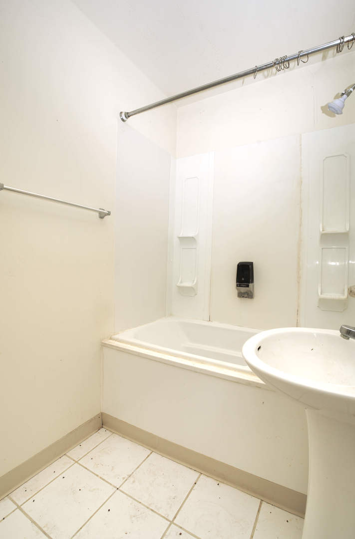 3114 S Rush Creek Road Property Photo 15