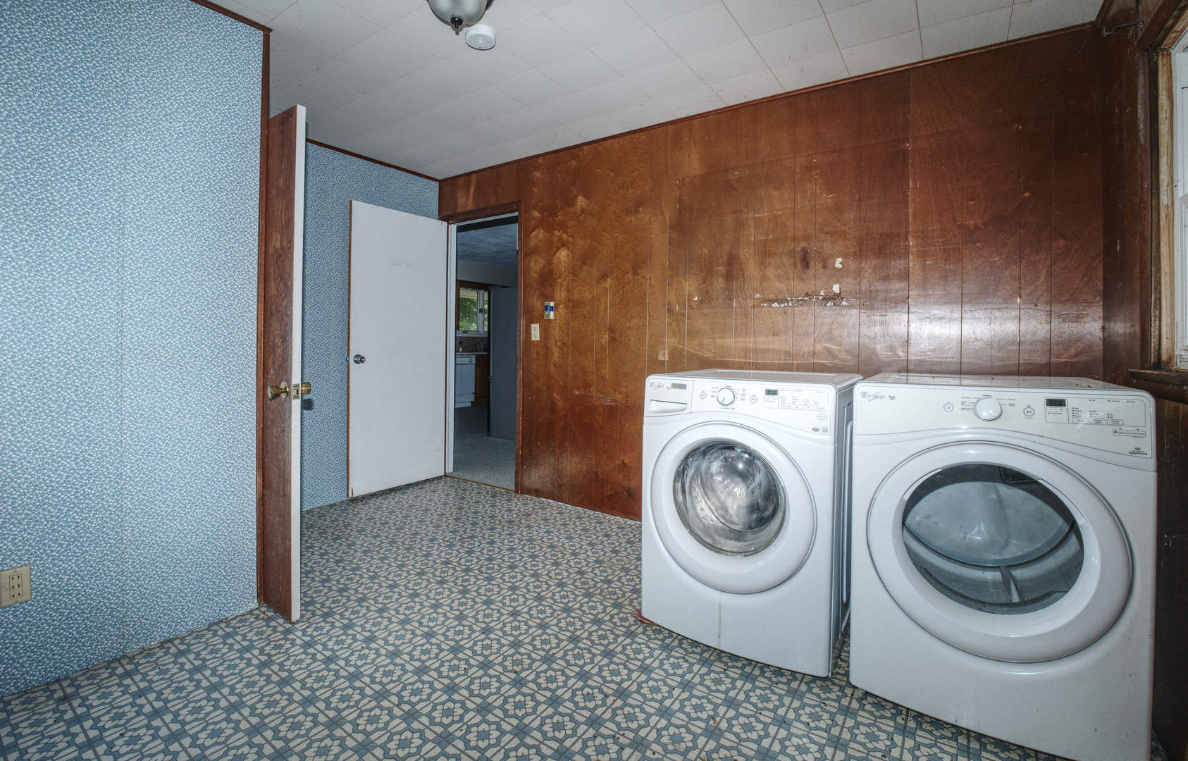 3114 S Rush Creek Road Property Photo 18