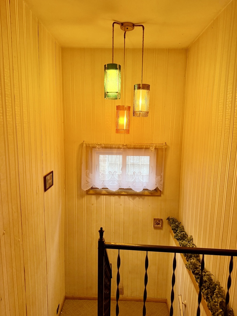 3336 N Karlov Avenue Property Photo 13