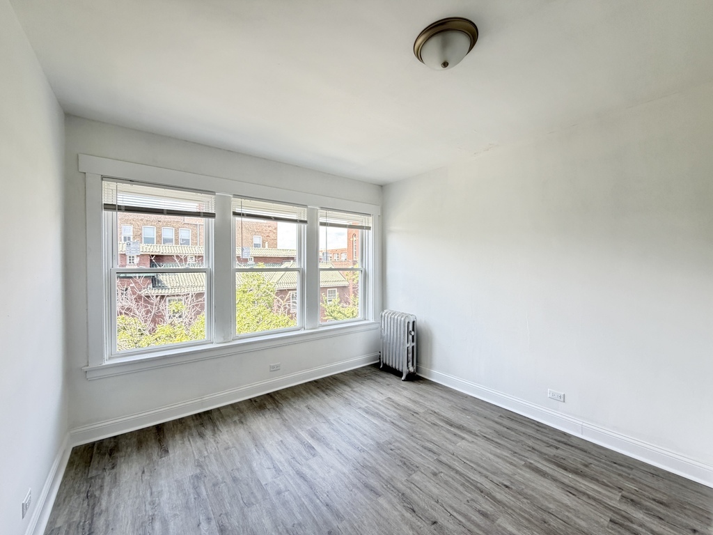 1650 W Morse Avenue 3 Property Photo 18