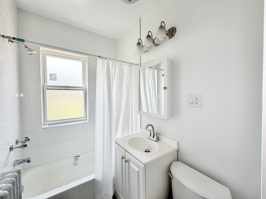 1650 W Morse Avenue 3 Property Photo 20