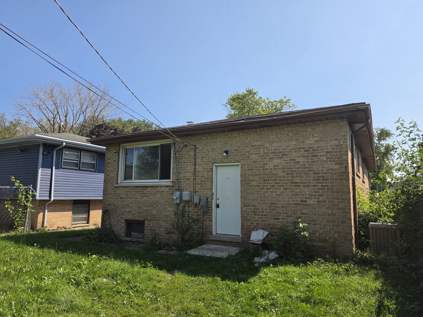 14104 S Bensley Avenue Property Photo 6