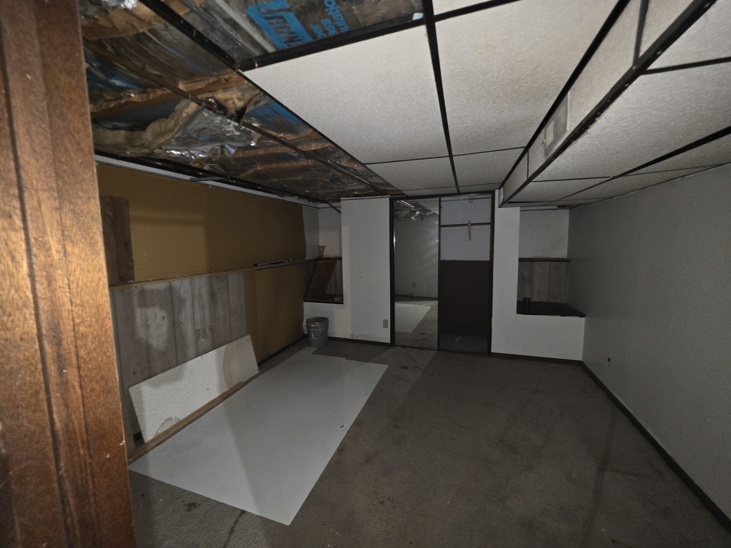 14104 S Bensley Avenue Property Photo 20