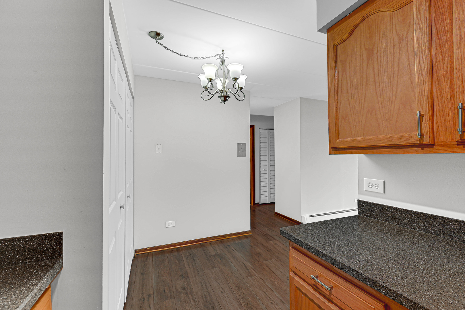 10430 Ridgeland Avenue 6 Property Photo 7