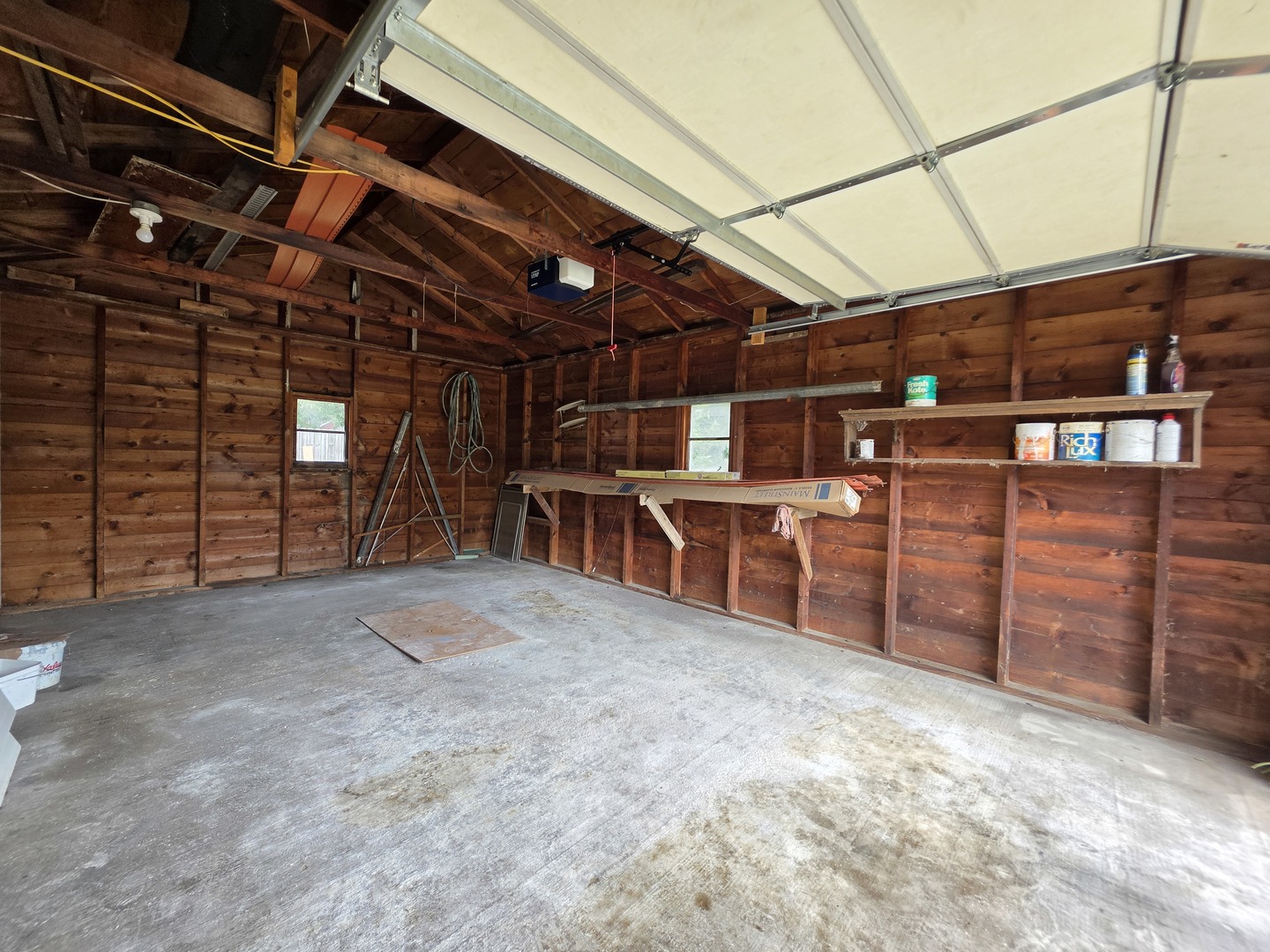 308 N Shabbona Street Property Photo 19