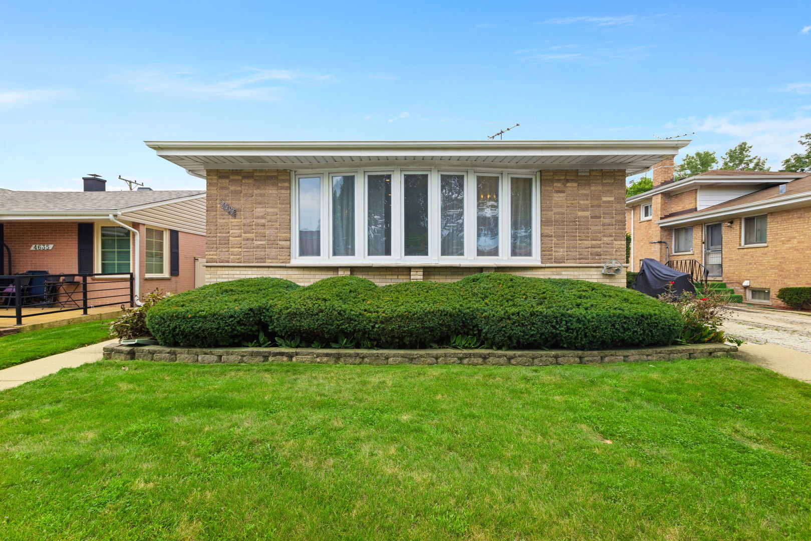 4639 Howard Street Property Photo 1
