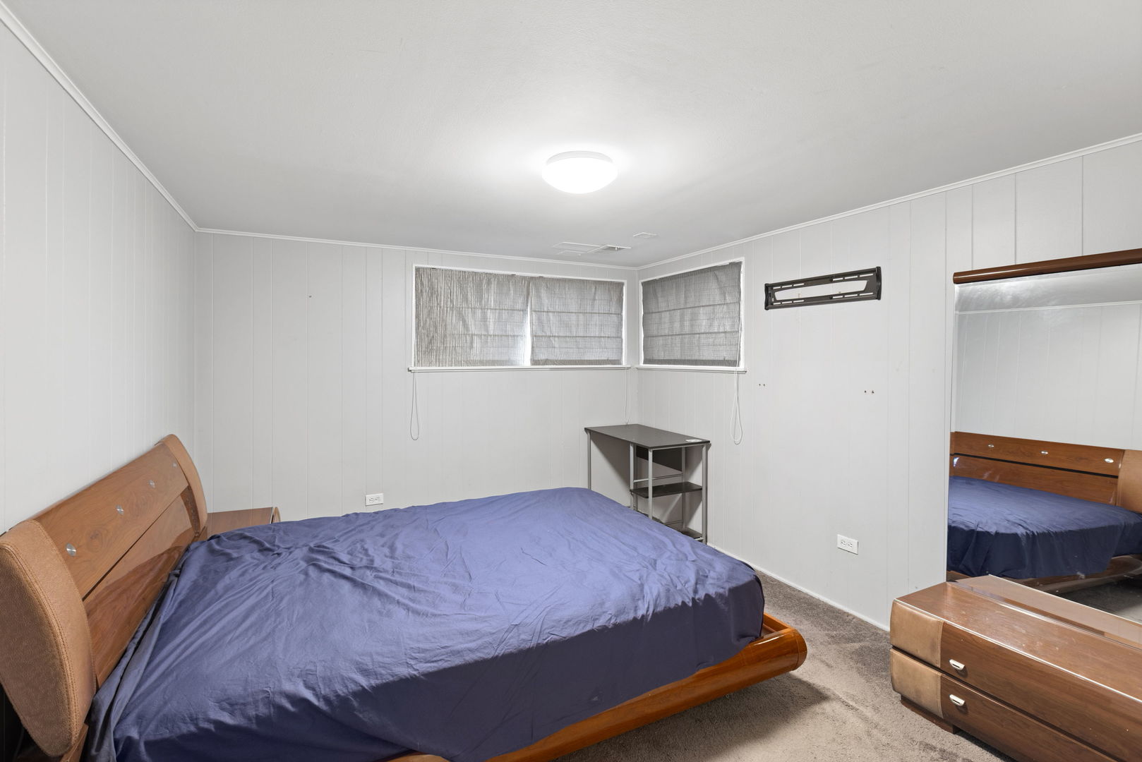 4639 Howard Street Property Photo 13