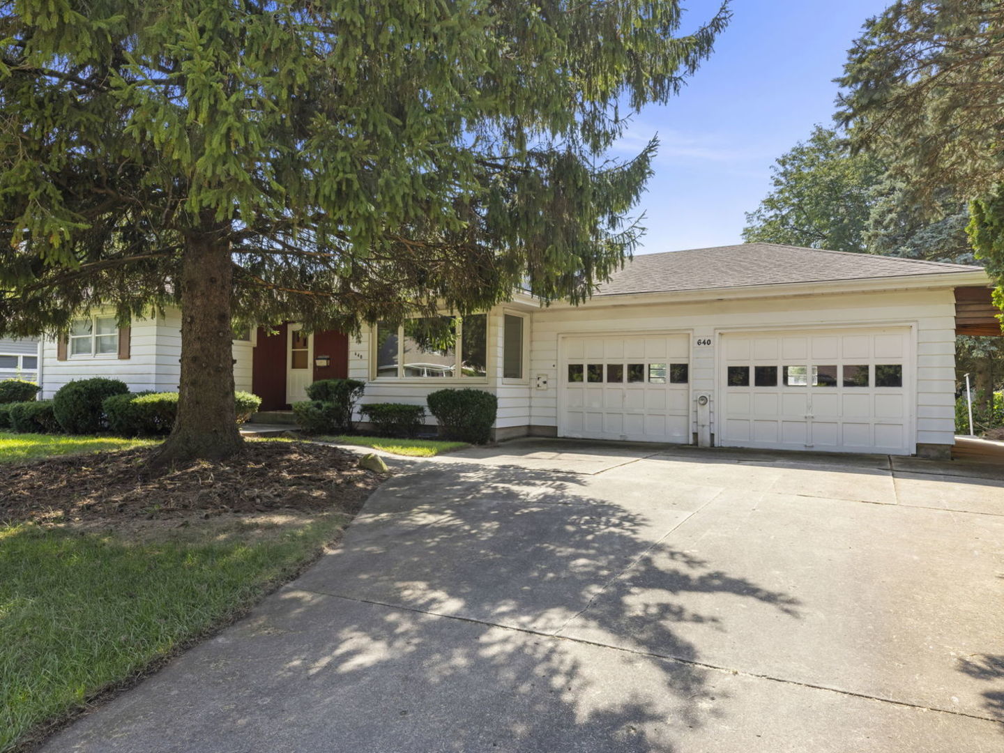 640 North Avenue Property Photo 2