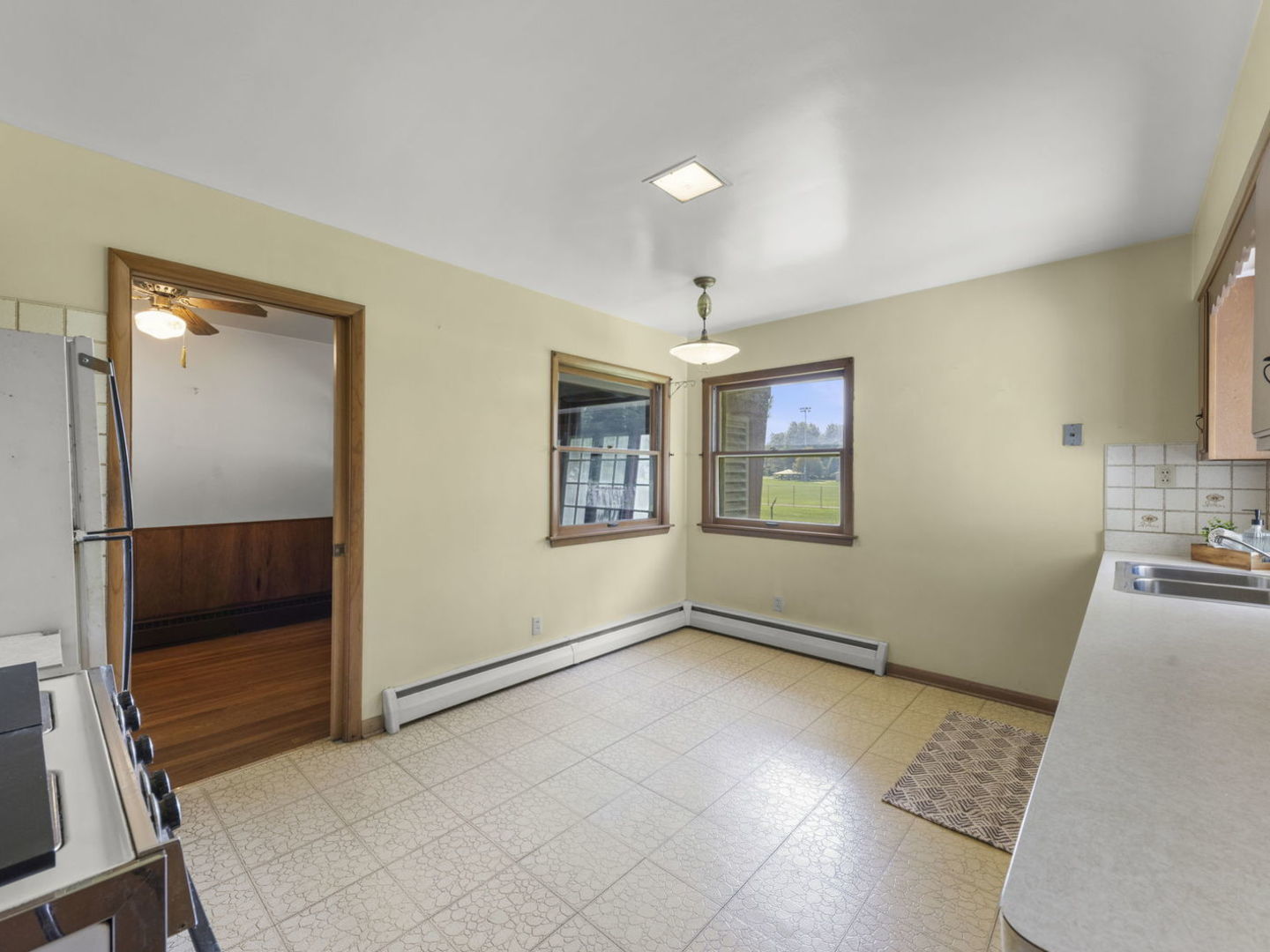 640 North Avenue Property Photo 10