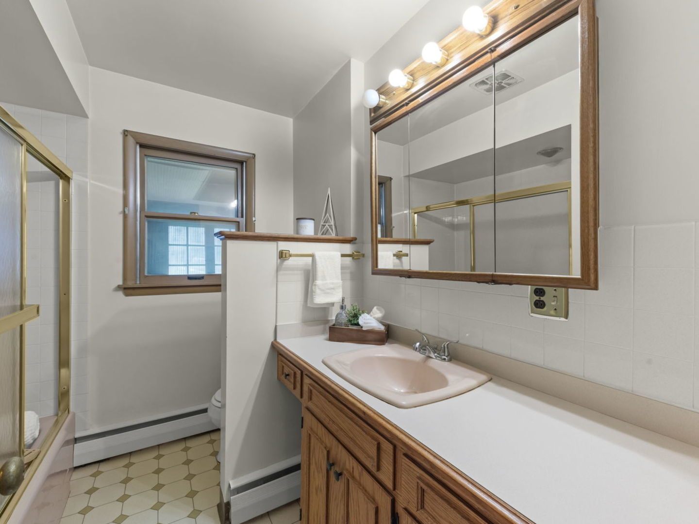 640 North Avenue Property Photo 14
