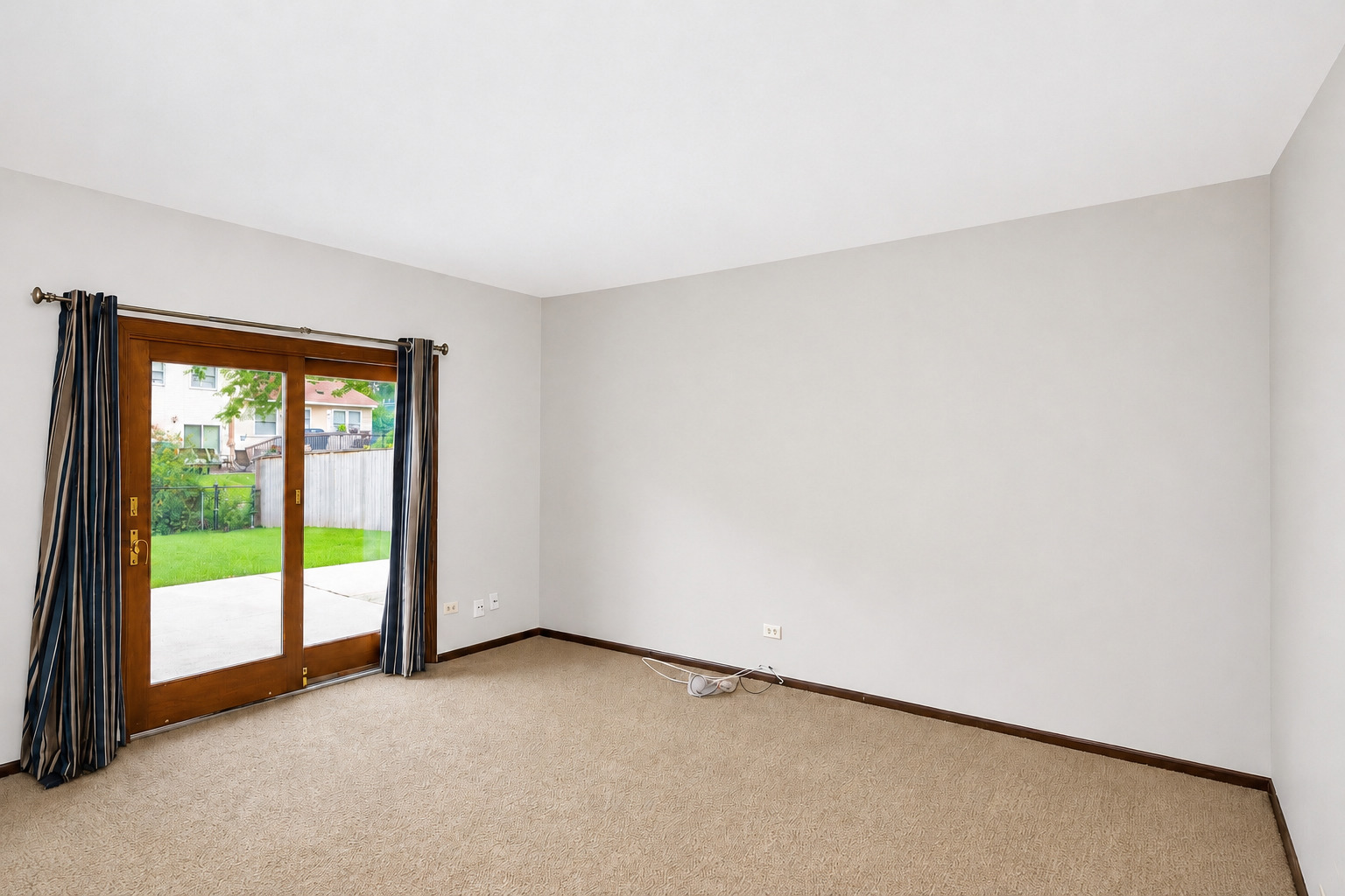 107 S Elroy Avenue Property Photo 8