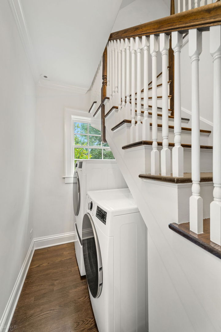 3045 W Ardmore Avenue Property Photo 23