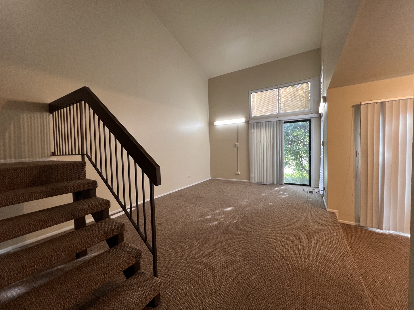 951 Wilshire Court 14-4 Property Photo 4