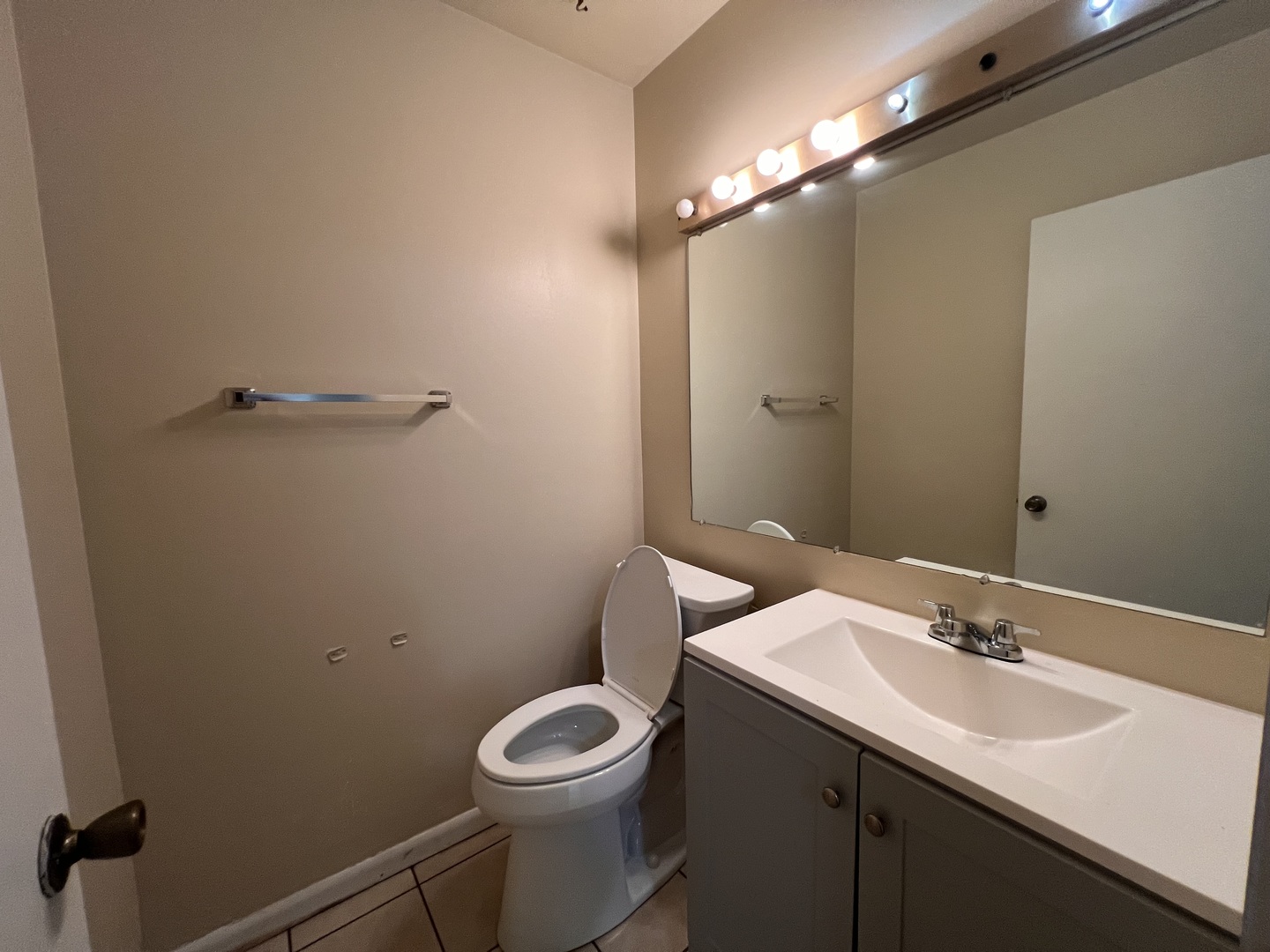 951 Wilshire Court 14-4 Property Photo 14