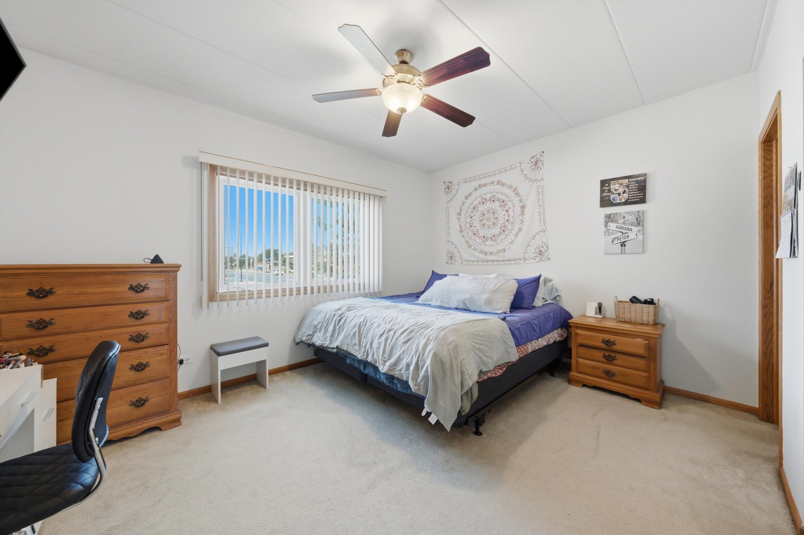 7900 Nagle Avenue 2n Property Photo 8