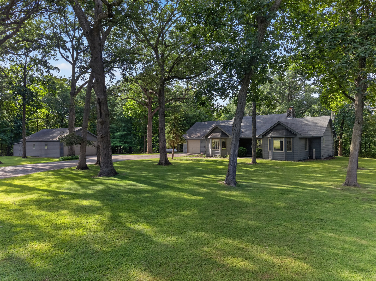 2945 W Southmor Road Property Photo 2