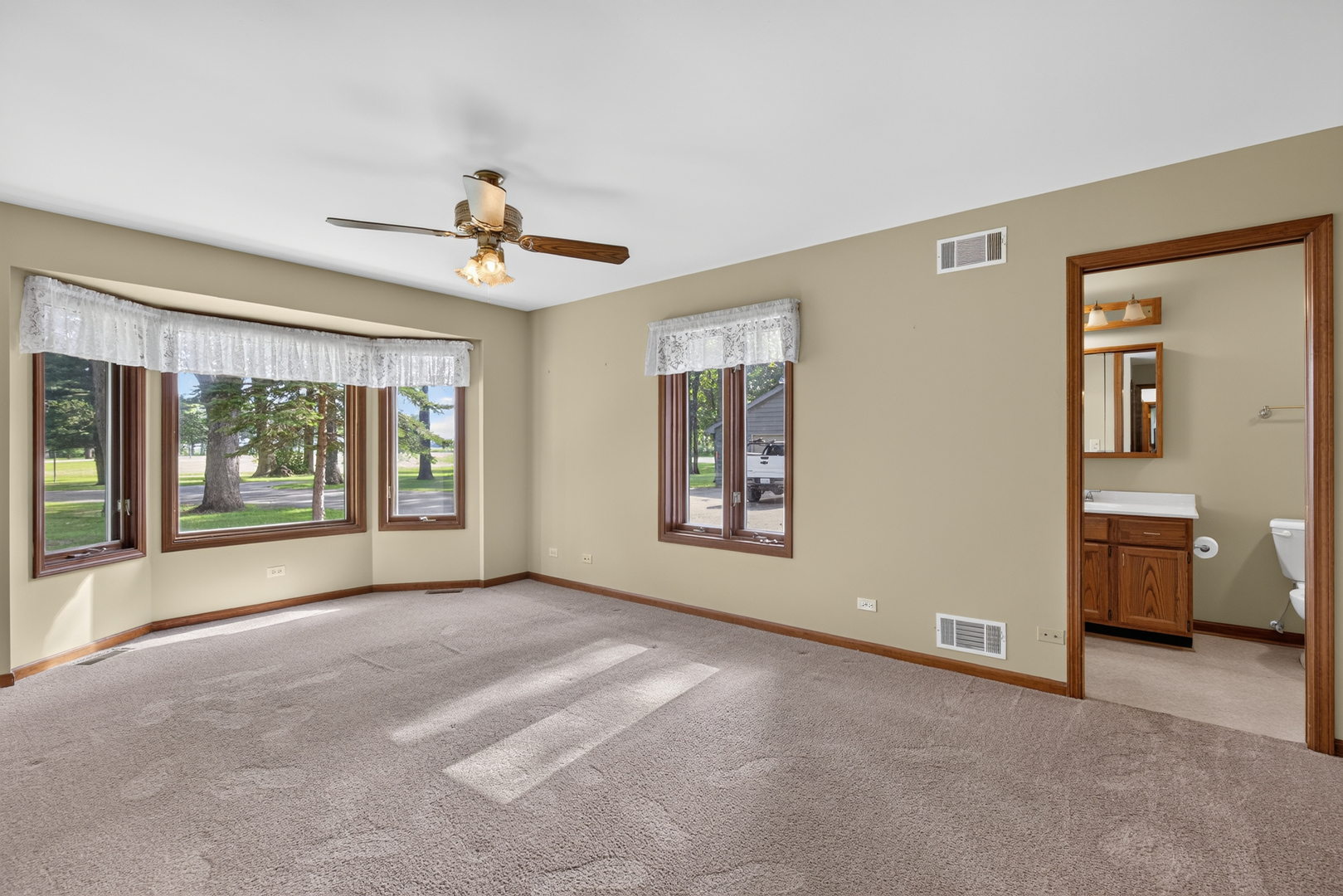 2945 W Southmor Road Property Photo 23
