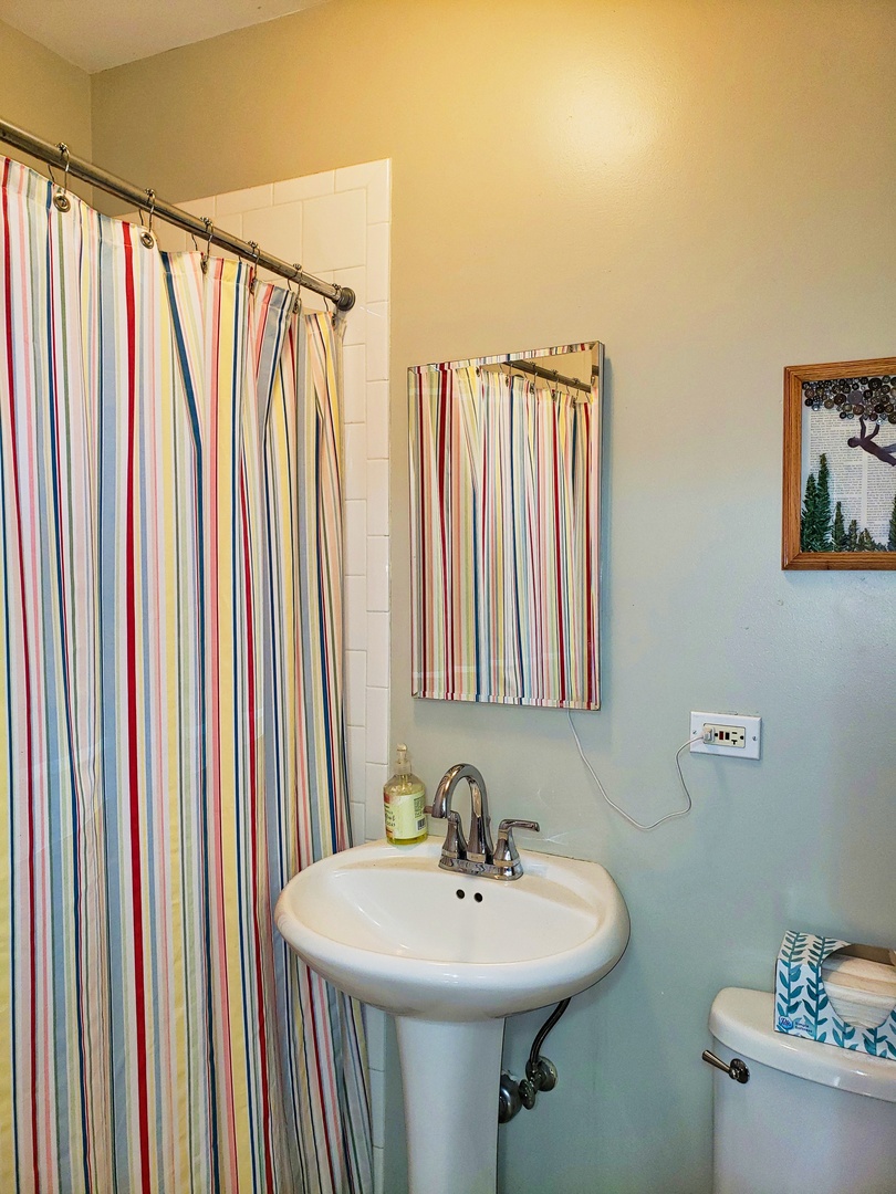 1925 Grove Avenue 211 Property Photo 10