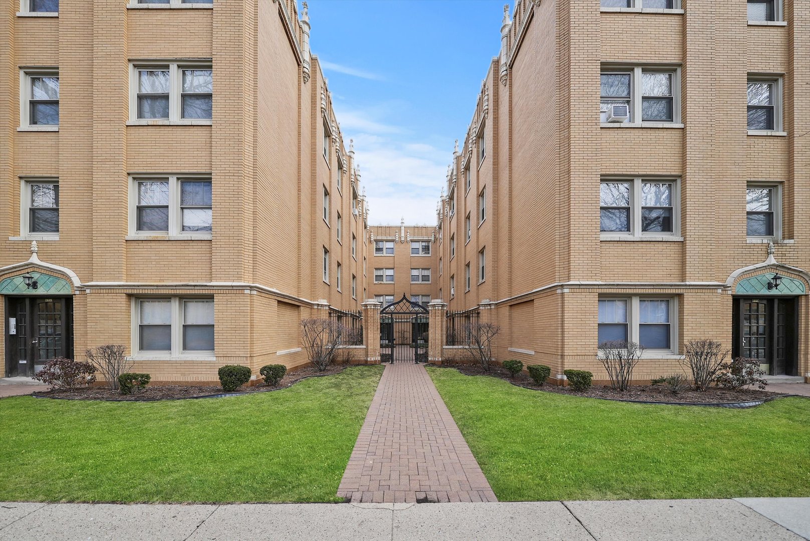 1925 Grove Avenue 211 Property Photo 13