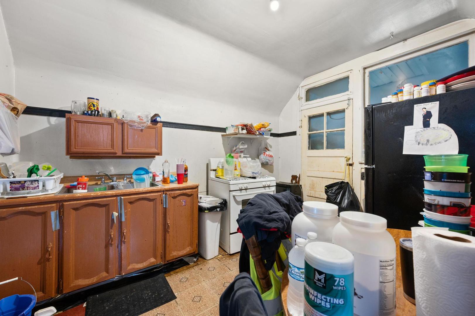 5630 S Albany Avenue Property Photo 15