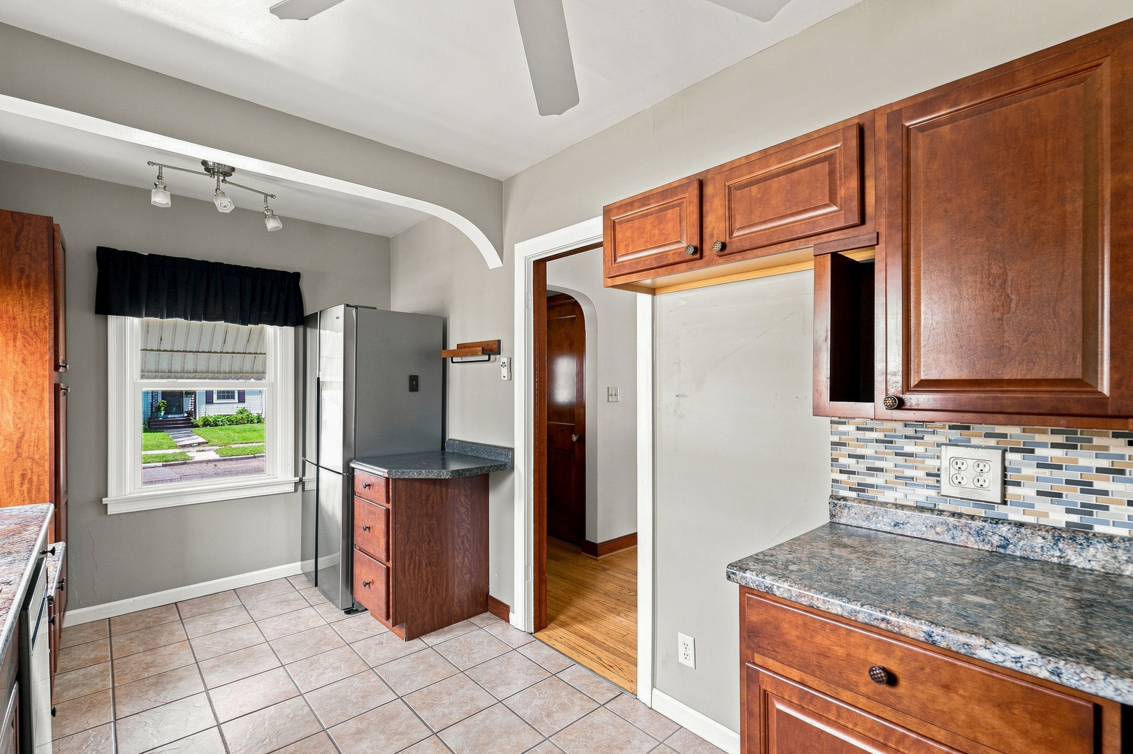 2026 46th Street Property Photo 11