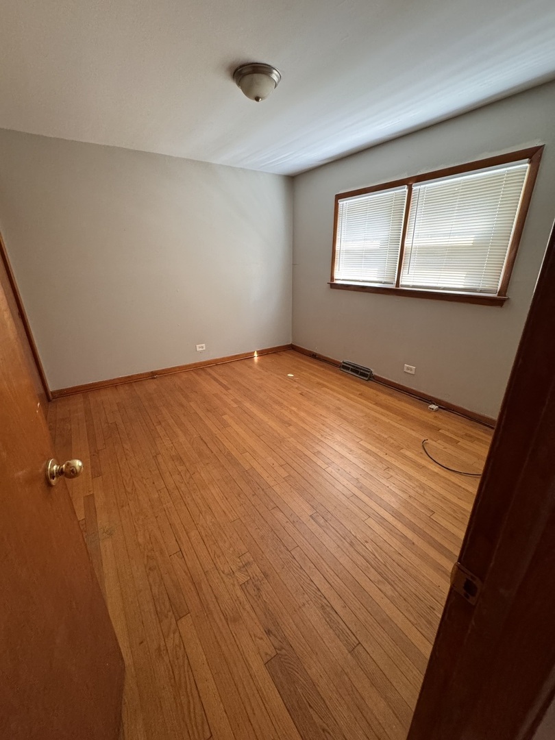 706 E 106th Street 1 Property Photo 6