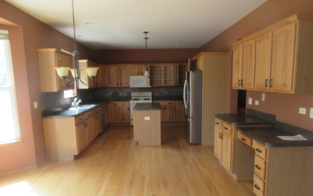 242 Berkshire Lane Property Photo 2