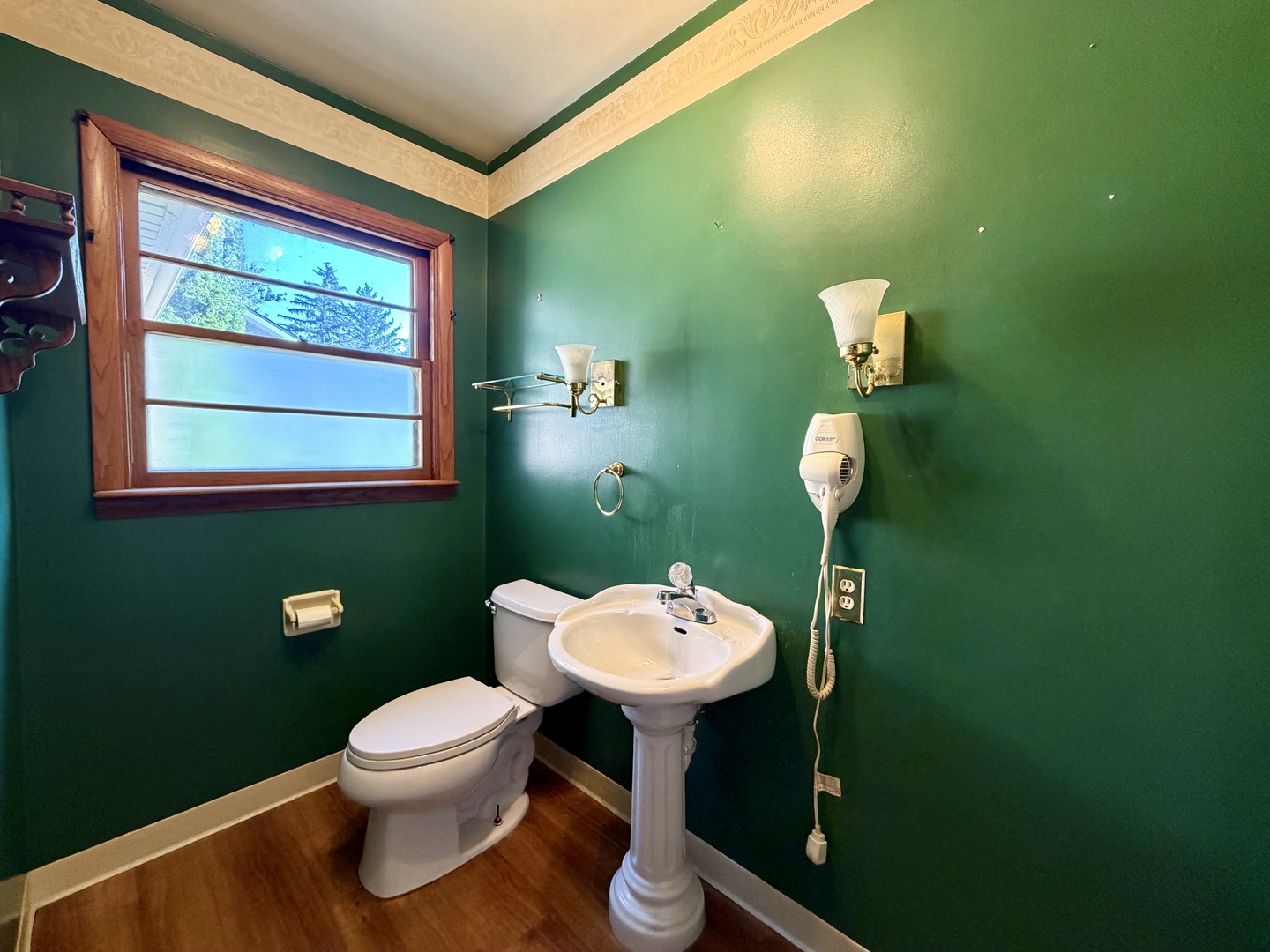 223 Ruth Place Property Photo 11