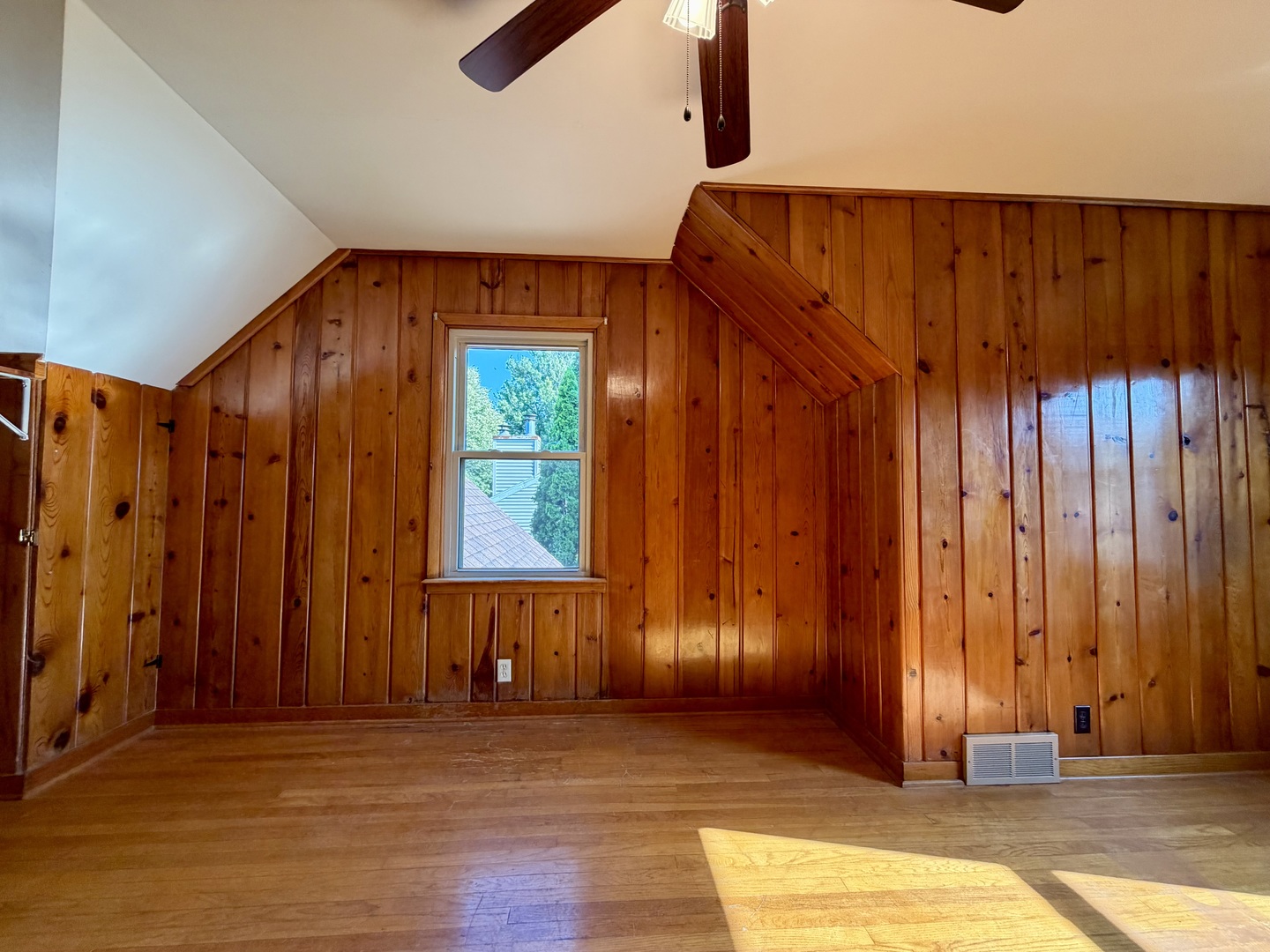 223 Ruth Place Property Photo 17