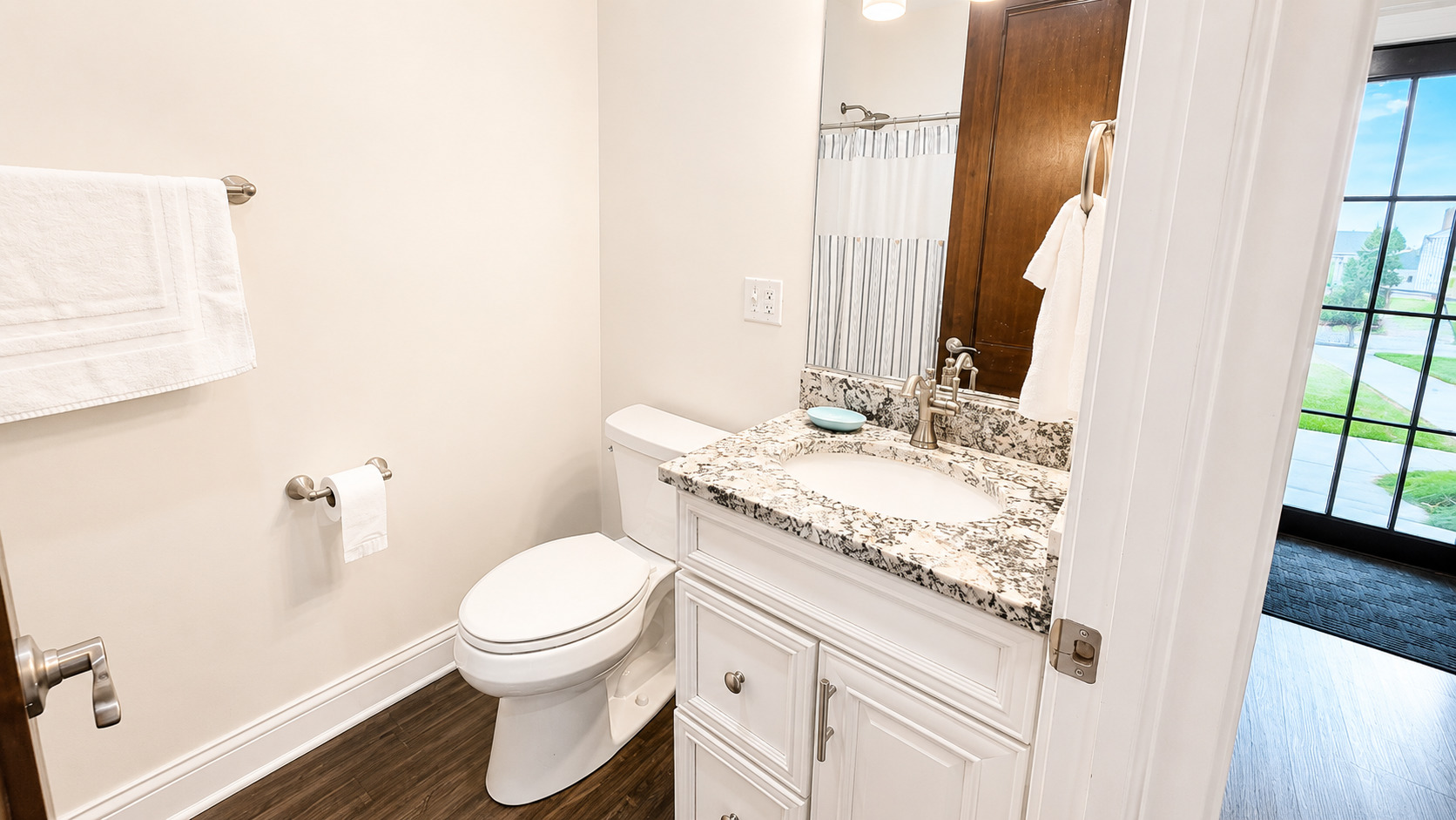 8 Port Place Property Photo 17
