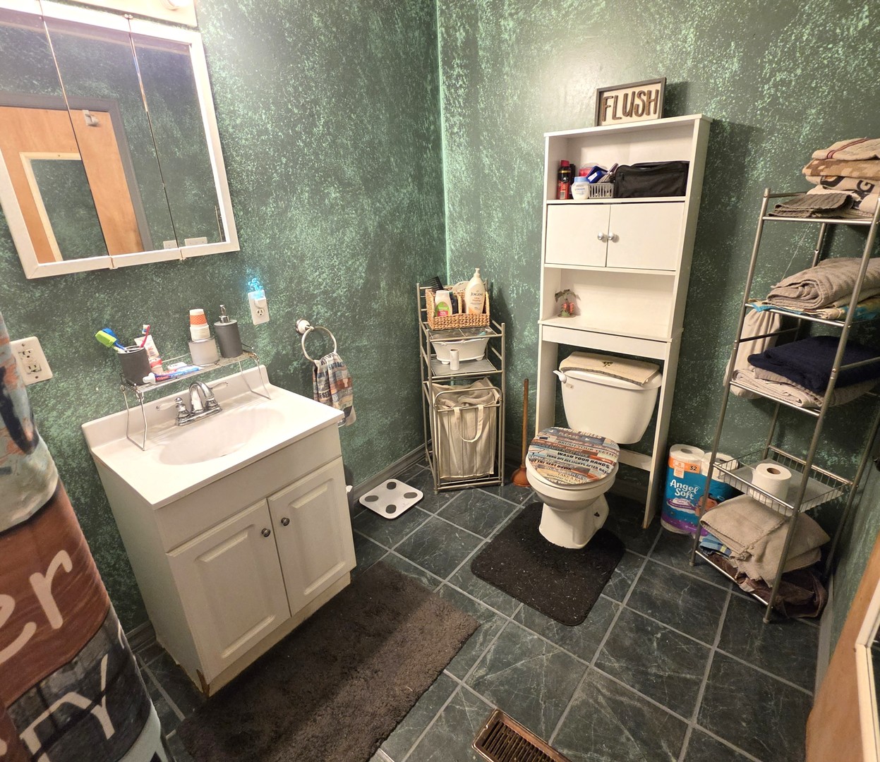 808 Tomahawk Drive Property Photo 9