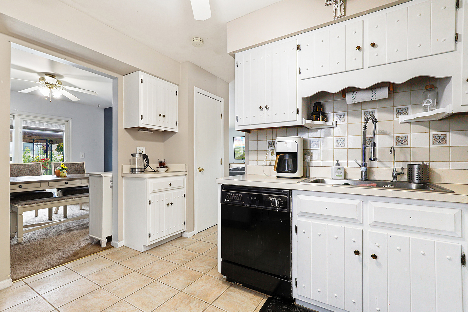 1304 Norley Avenue Property Photo 7