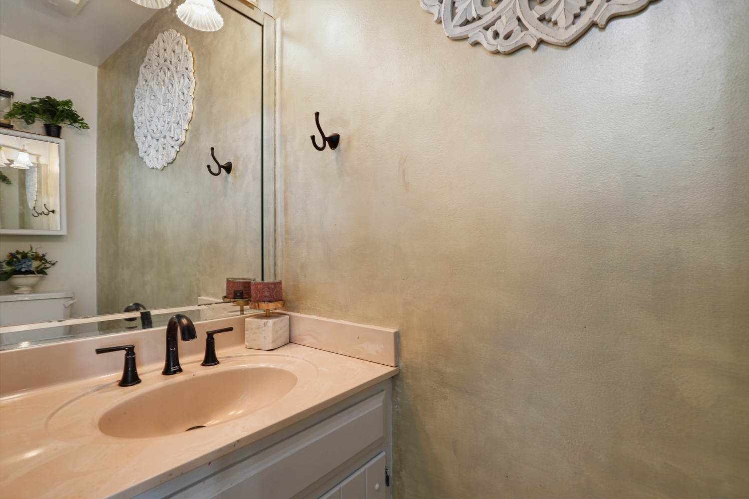 1304 Norley Avenue Property Photo 9