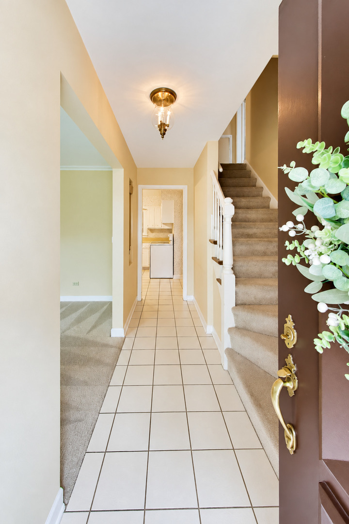 412 S Banbury Road Property Photo 3