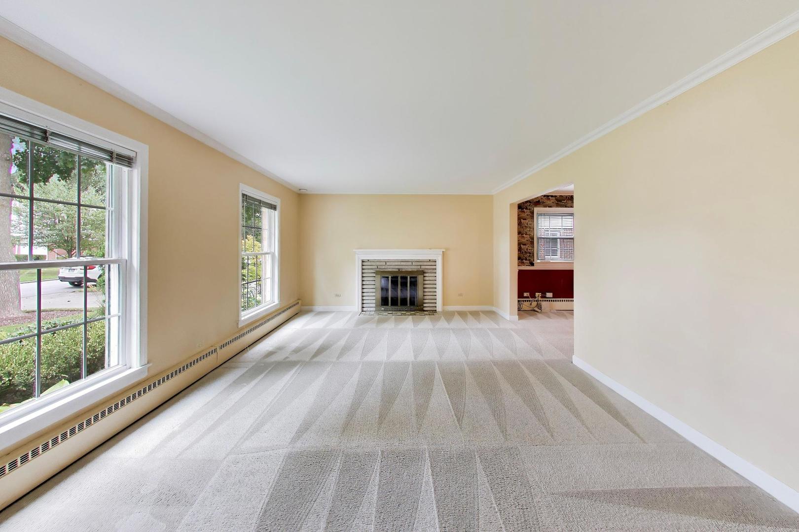 412 S Banbury Road Property Photo 5