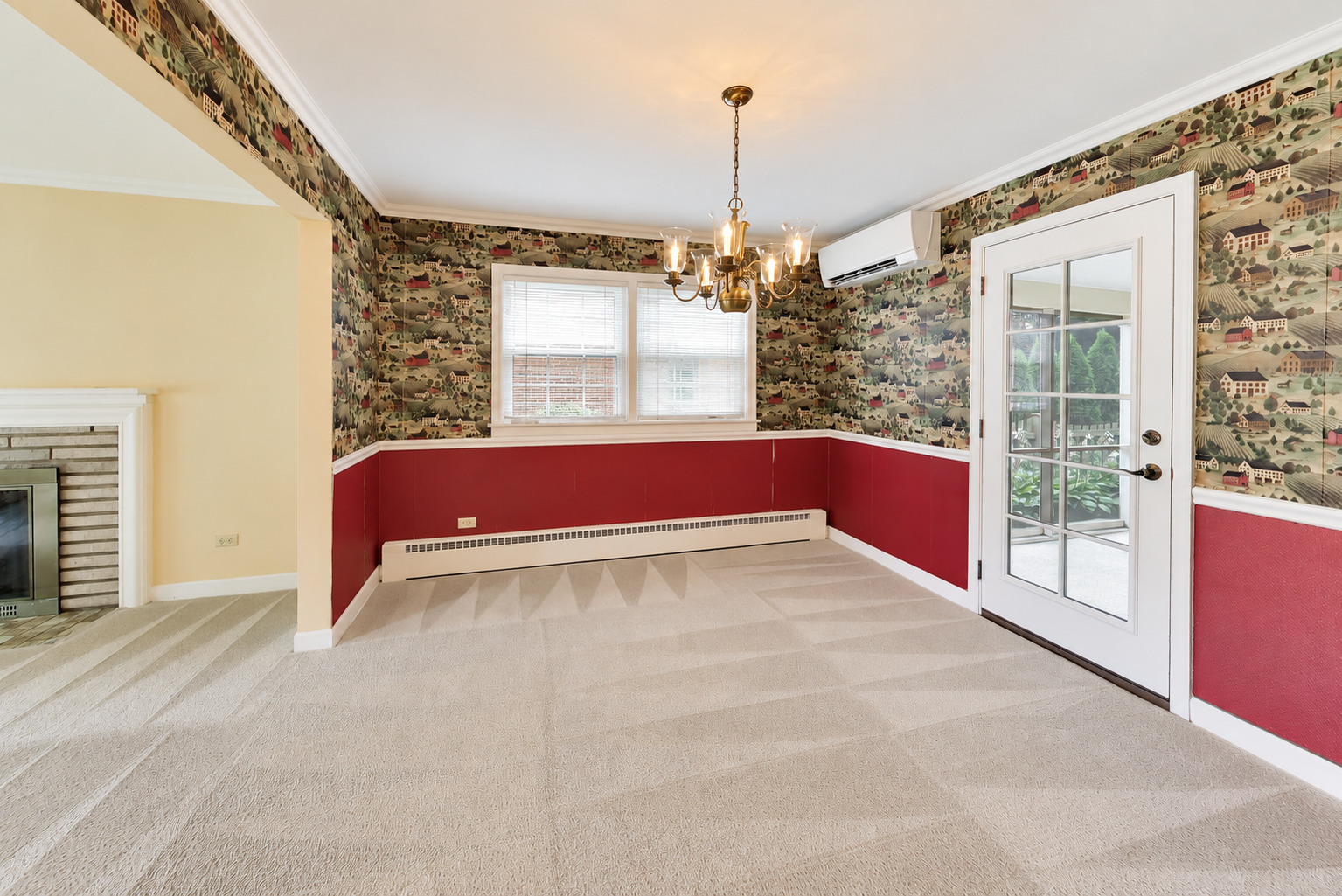 412 S Banbury Road Property Photo 9