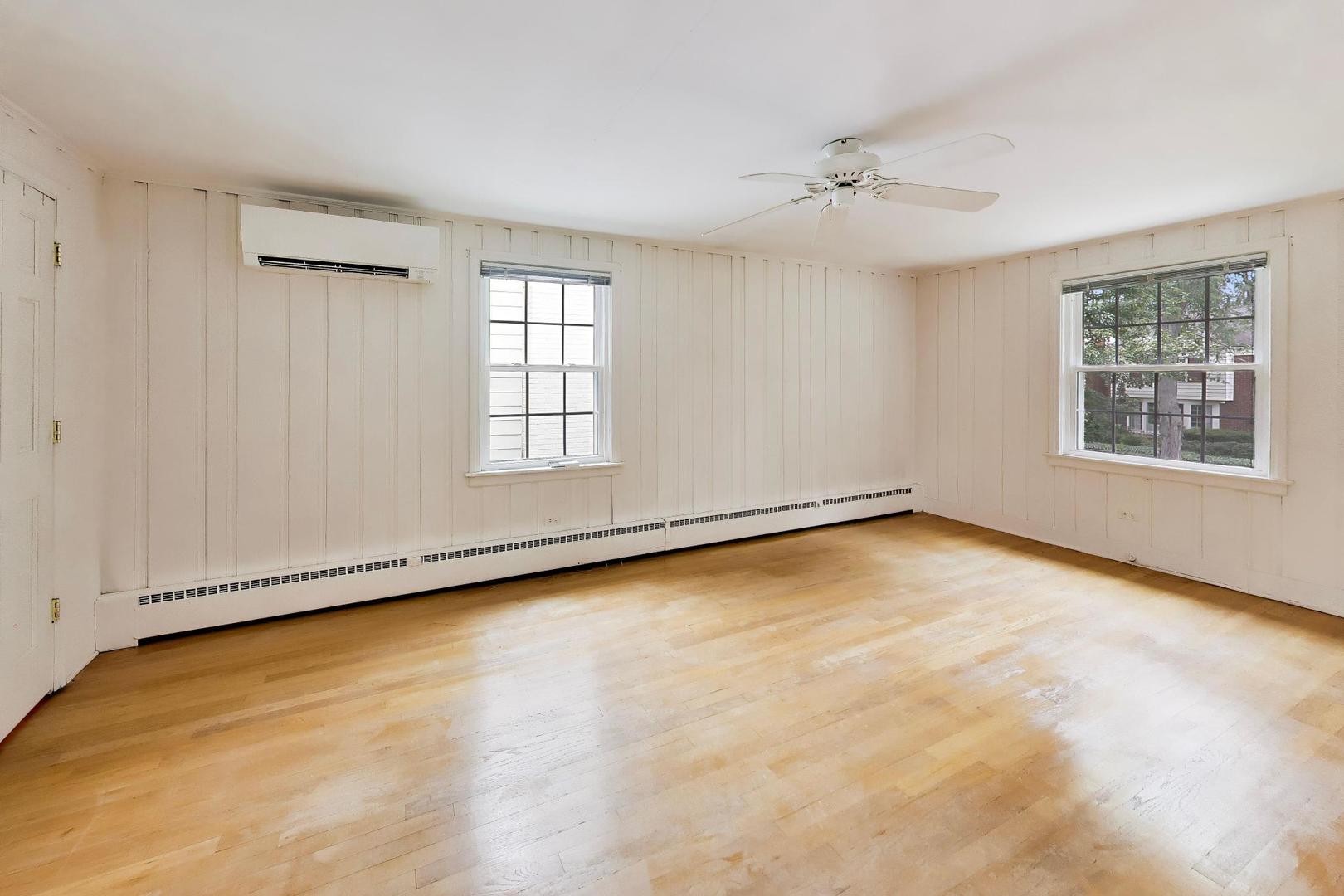412 S Banbury Road Property Photo 15