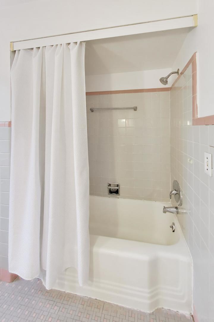 412 S Banbury Road Property Photo 28