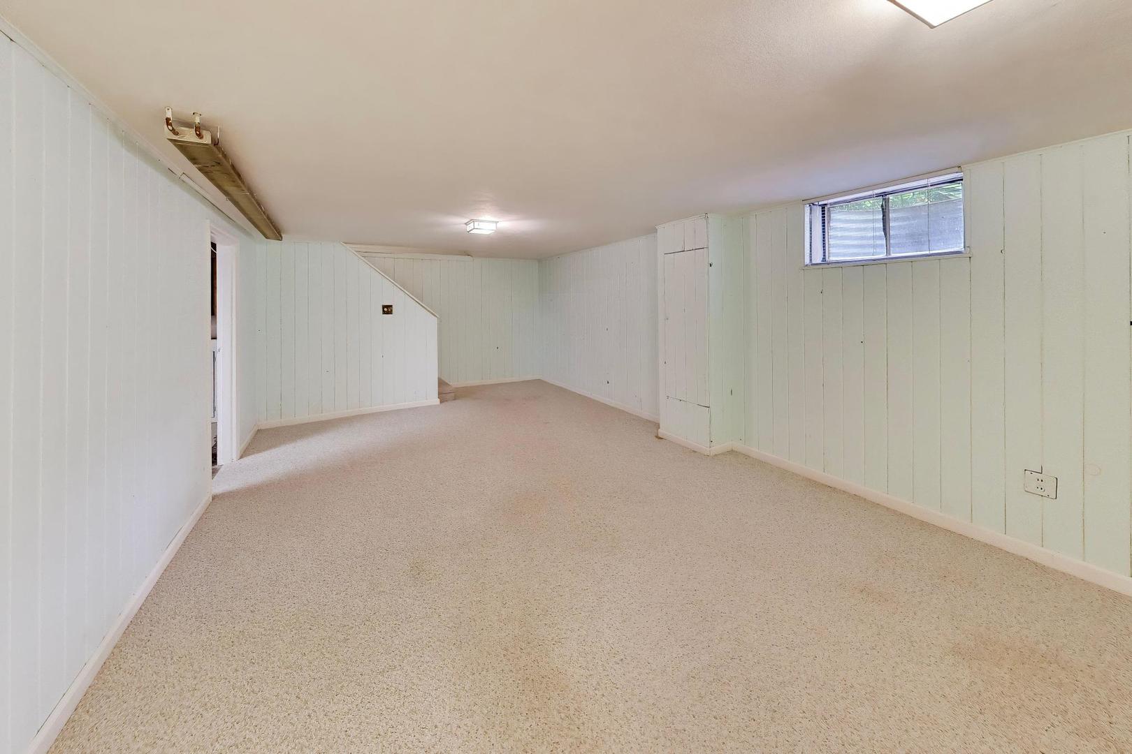 412 S Banbury Road Property Photo 31
