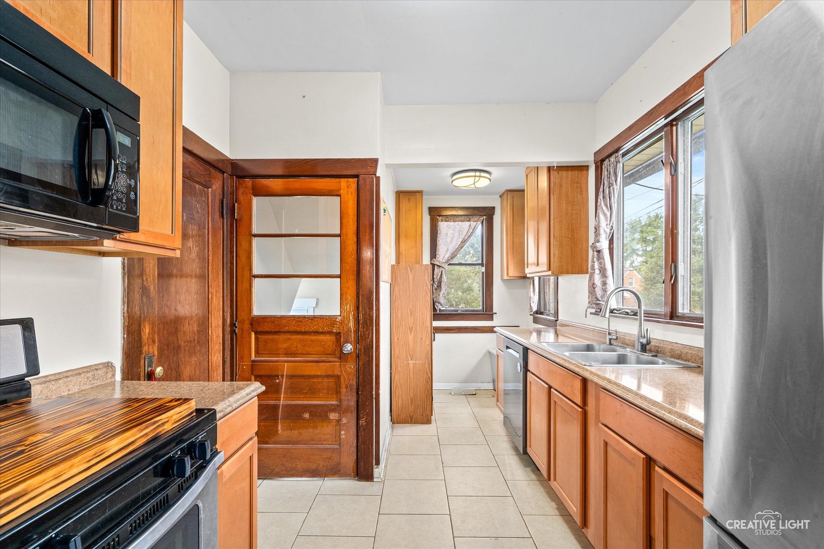 450 Arlington Avenue Property Photo 9
